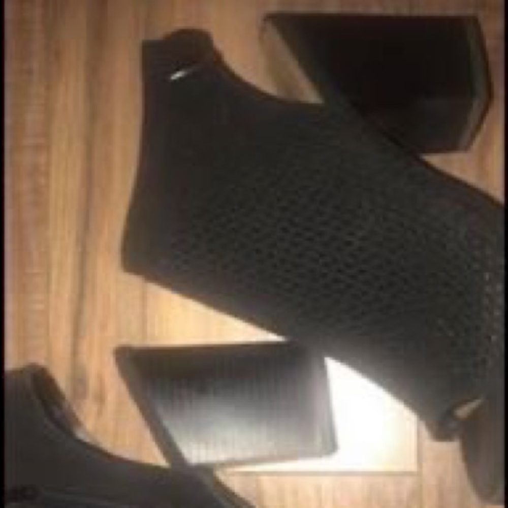 Black opened toed booties